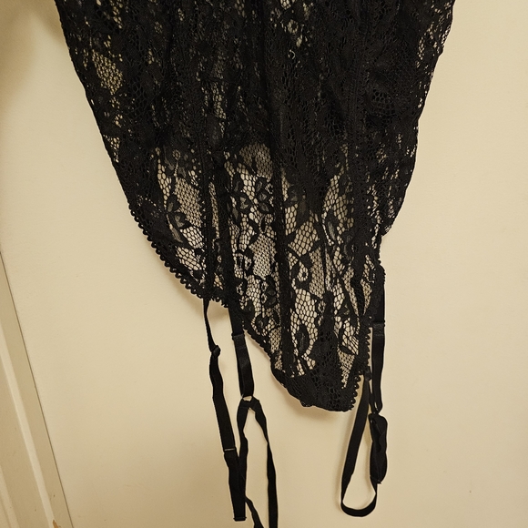 Adore Me Stretchy black lack one piece lingerie with attached adjustable garters - Picture 10 of 12
